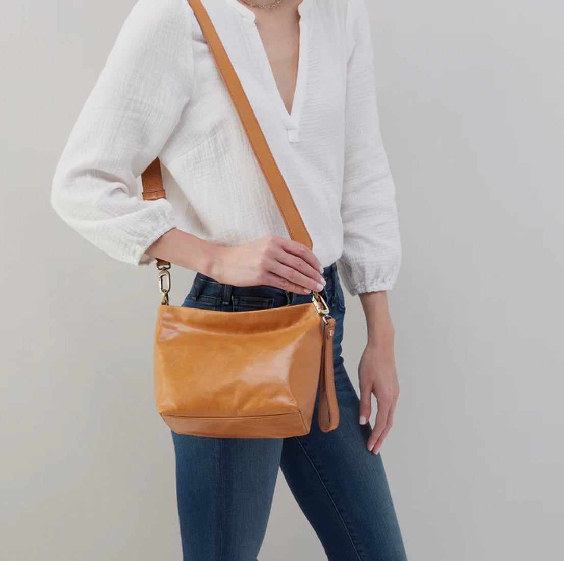 Ashe Crossbody in Natural