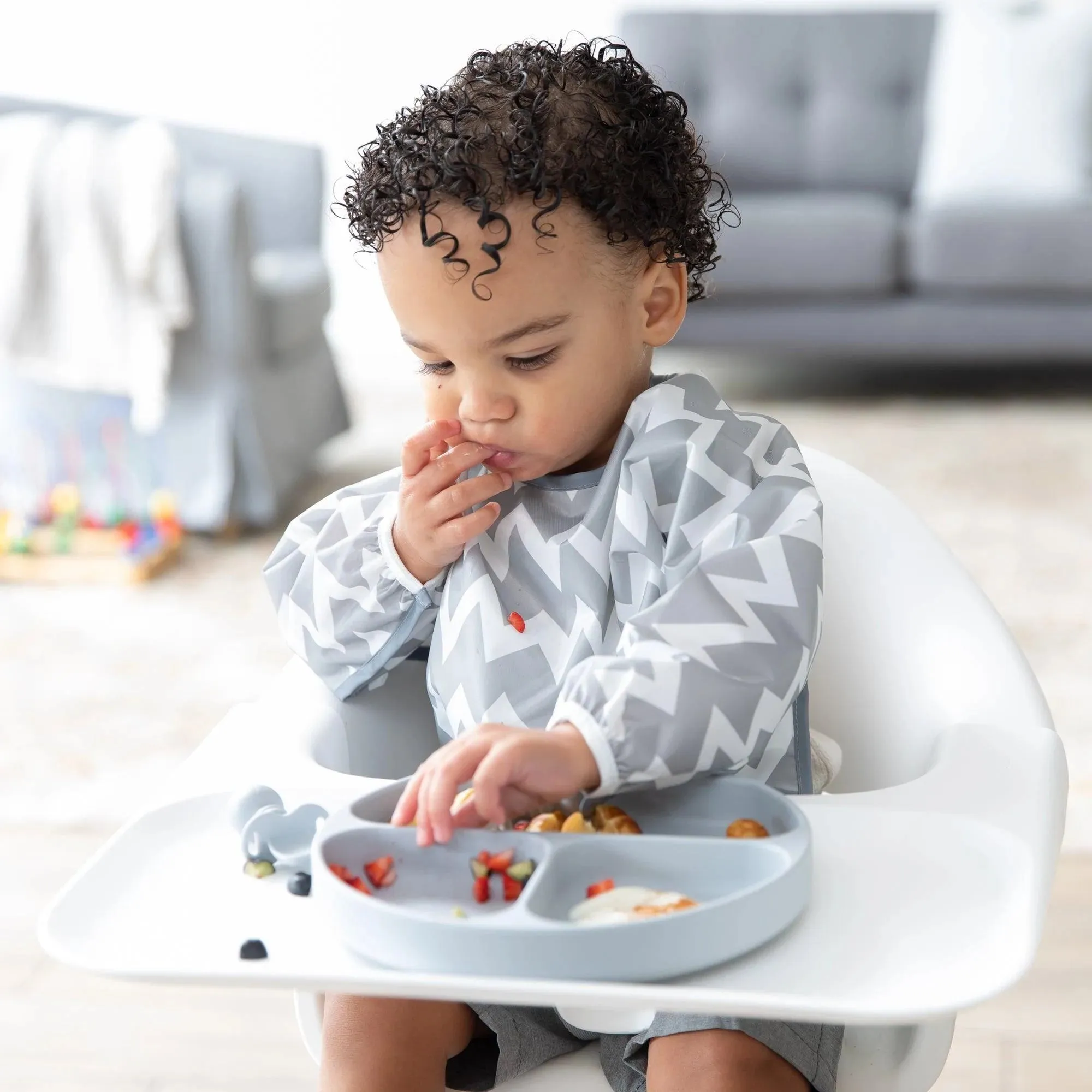 Sleeved Bib: Gray Chevron