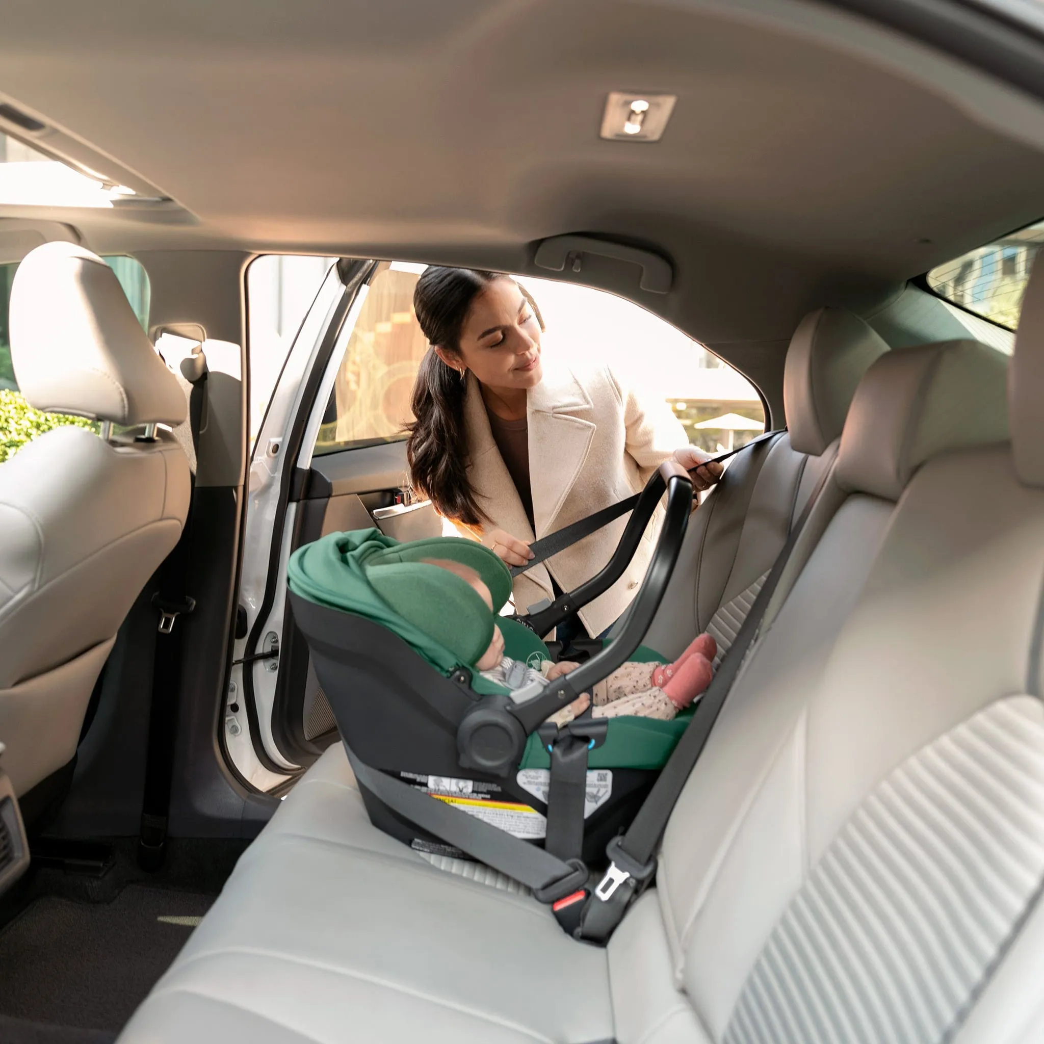 UPPAbaby Aria Car Seat - Gwen  - Clement